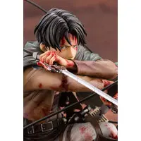 ARTFX J - Shingeki no Kyojin (Attack on Titan) / Levi