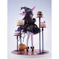 Halloween Witch Complete Figure