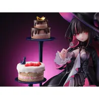 Halloween Witch Complete Figure