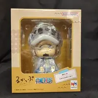 Lookup - One Piece / Trafalgar Law