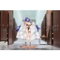 Azur Lane Mogador: Locker Room Lechery Ver. 1/7 Complete Figure