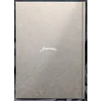 Figure - Lavender Quartz / Torabishi Lana