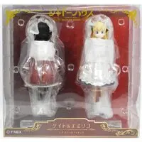 Figure - Shadows House / Emilico