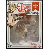 Figure - Fate/Grand Order / Jeanne d'Arc Alter Santa Lily