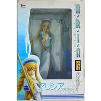 Figure - Aria / Alicia Florence
