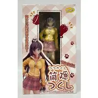 Figure - HenNeko