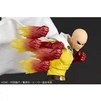 Revoltech - One Punch Man / Saitama