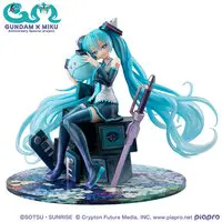 Lucrea - VOCALOID / Hatsune Miku