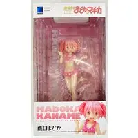 Beach Queens - Puella Magi Madoka Magica / Kaname Madoka