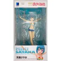 Beach Queens - Puella Magi Madoka Magica / Miki Sayaka