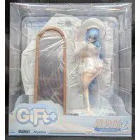 Gift+ - Azur Lane / Janus