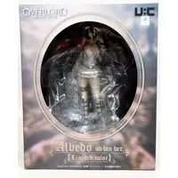 Figure - Overlord / Albedo