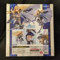 Figure - Walkure Romanze / Celia Cumani Aintree