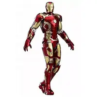 figma - The Avengers / Tony Stark