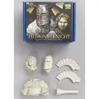 Figure - Garage Kit - Resin Cast Assembly Kit - Bust Line Series