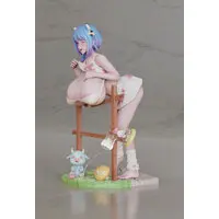 Feeding the Calf 1/6 Complete Figure