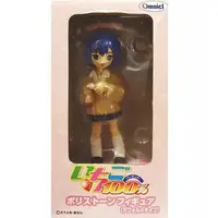 Figure - Strawberry 100%