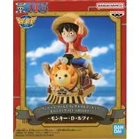 World Collectable Figure - One Piece / Thousand Sunny & Luffy