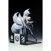 Azur Lane Shinano Moonlit Chrome Ver. 1/7 Complete Figure