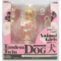 Figure - TANDEM TWIN Animal Girls