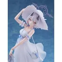 Sena Casual 1/7 Scale Figure