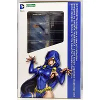 Figure - DC Comics