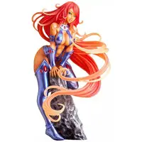 Figure - DC Comics