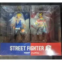 POP UP PARADE - Street Fighter / Luke Sullivan & Kimberly