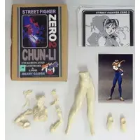 Figure - Garage Kit - Resin Cast Assembly Kit - Street Fighter / Chun-Li