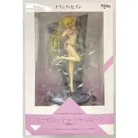 Figure - Trinity Seven - Swimsuit