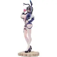 Figure - CheLA77