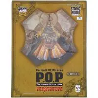 Figure - One Piece / Shiki