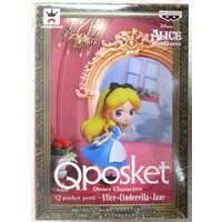 Q posket - Alice in Wonderland