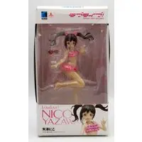 Beach Queens - Love Live! School Idol Project Series / Yazawa Niko