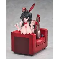 Azur Lane Taihou: Fun on the Baize - Illustration Ver. 1/7 Complete Figure