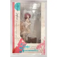 Figure - Atelier Sophie / Sophie Neuenmuller - Swimsuit