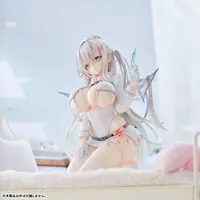 sune Illustration "Succubus Nurse Makina-san" 1/6 Complete Figure
