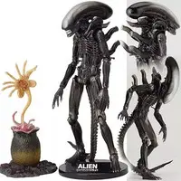 Revoltech - Alien