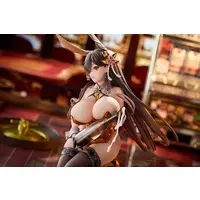 Azur Lane Chikuma -Premium Prize on the Table ver.- 1/4 Complete Figure